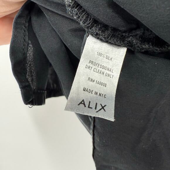 ALIX Black Silk Split Hem Casual Mini Shorts Elastic Waist Size M - Picture 4 of 4